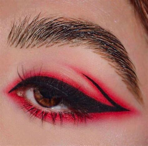 red eye makeup aesthetic.